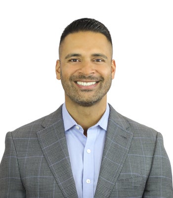 Portrait of Tony Johal, Broker & Team Leader.